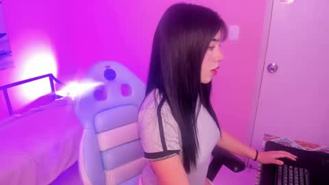 soffi_x online show from 03/31/26, 09:15