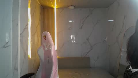 soffia_b online show from 11/05/25, 03:06