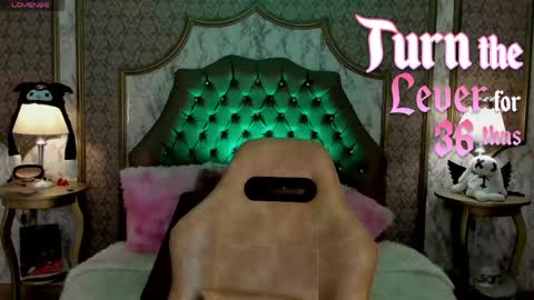 Snapshot of soffiqueen chatting on 05/27/26, 01:41 Schedule 1400 - 2100 gtm-5 online show from 05/27/26, 01:41