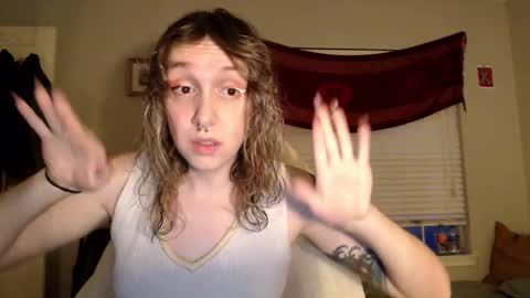 Lilytea online show from 11/30/25, 11:31