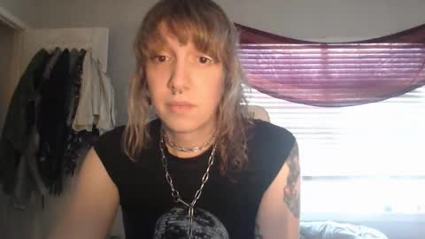 Snapshot of soffpurr chatting on 01/12/26, 08:36 Lilytea online show from 01/12/26, 08:36