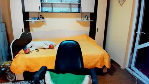 Soffy online show from 06/09/26, 04:35