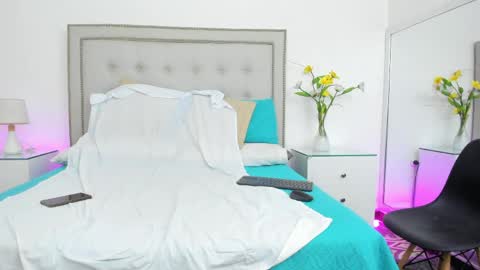 sofhyalove online show from 03/29/26, 12:27