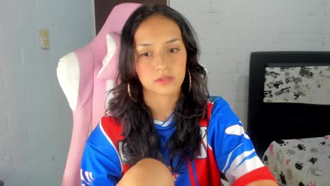 sofia online show from 01/19/25, 03:42