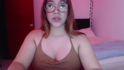 Snapshot of sofi4__ chatting on 06/19/26, 06:18 sofi online show from 06/19/26, 06:18