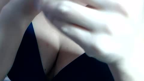 Snapshot of sofi995971 chatting on 07/22/26, 05:16 Sofa Castellanos online show from 07/22/26, 05:16
