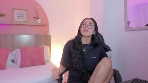 S O F I  online show from 06/11/26, 07:12