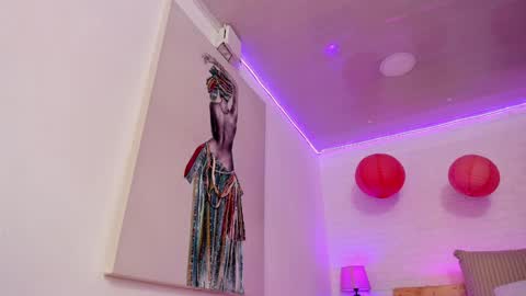 Snapshot of sofi_bakerrr chatting on 12/12/24, 06:10 Sofia online show from 12/12/24, 06:10