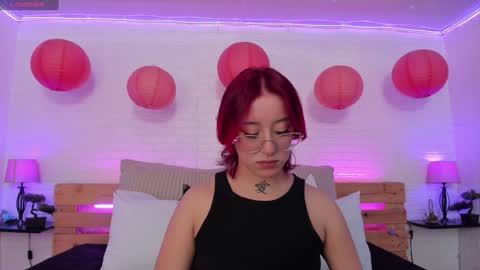 Snapshot of sofi_bakerrr chatting on 12/18/24, 11:34 Sofia online show from 12/18/24, 11:34