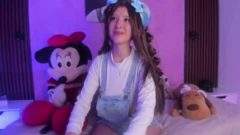 sofi_cuttie online show from 11/12/25, 04:13
