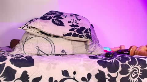 Sofia online show from 01/18/25, 06:13