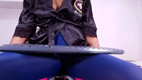 Sofia online show from 01/22/25, 03:09