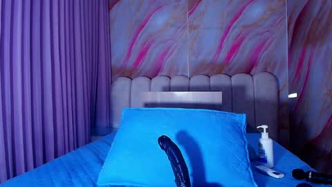 Snapshot of sofi_decker chatting on 04/26/26, 03:04 Sofia online show from 04/26/26, 03:04