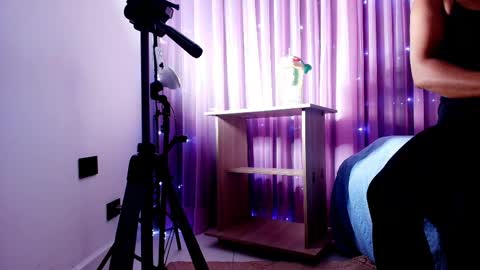 Snapshot of sofi_decker chatting on 05/11/26, 03:01 Sofia online show from 05/11/26, 03:01