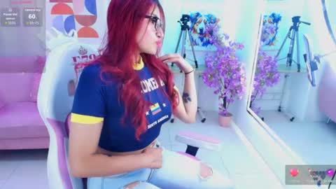 Snapshot of sofi_monroeee chatting on 06/17/26, 08:10 Sofia online show from 06/17/26, 08:10