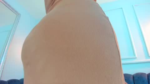 Snapshot of sofi_moreno chatting on 12/06/24, 11:44 Sofi online show from 12/06/24, 11:44