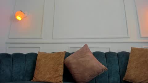 Snapshot of sofi_moreno chatting on 12/22/24, 11:44 Sofi online show from 12/22/24, 11:44