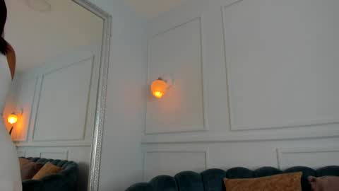 Snapshot of sofi_moreno chatting on 12/28/24, 11:41 Sofi online show from 12/28/24, 11:41