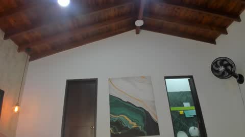 Snapshot of sofi_moreno chatting on 09/19/25, 11:22 Sofi online show from 09/19/25, 11:22