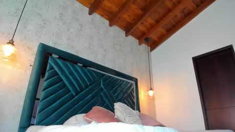 Snapshot of sofi_moreno chatting on 09/29/25, 11:26 Sofi online show from 09/29/25, 11:26