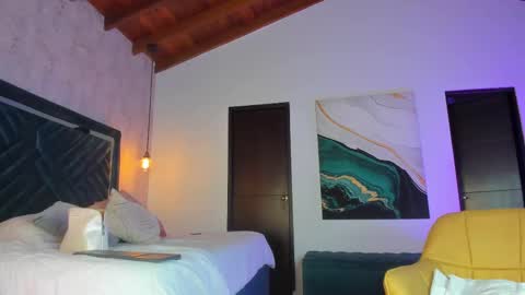 Snapshot of sofi_moreno chatting on 10/03/25, 11:29 Sofi online show from 10/03/25, 11:29