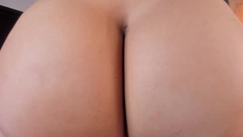 Snapshot of sofi_moreno chatting on 11/04/25, 11:31 Sofi online show from 11/04/25, 11:31