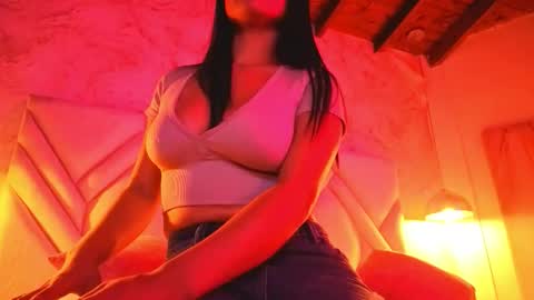 Snapshot of sofi_moreno chatting on 11/24/25, 11:32 Sofi online show from 11/24/25, 11:32