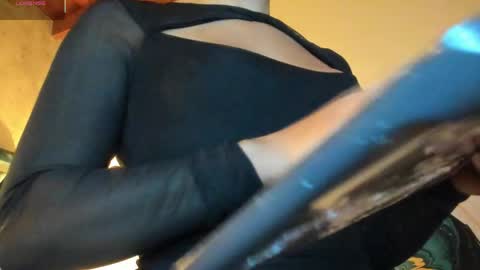 Snapshot of sofi_moreno chatting on 12/01/25, 11:26 Sofi online show from 12/01/25, 11:26