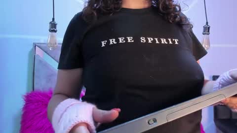 Sofi Noa online show from 09/17/25, 11:23