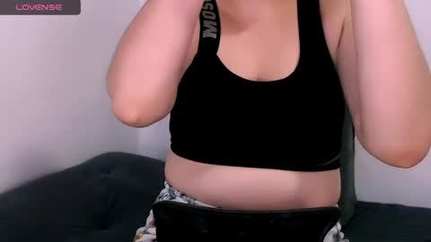 sofi rojas online show from 06/07/26, 02:27