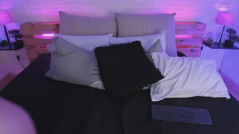 sofi_sp online show from 02/22/25, 05:46