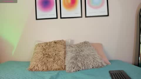 Sofi Vega online show from 03/18/26, 11:24