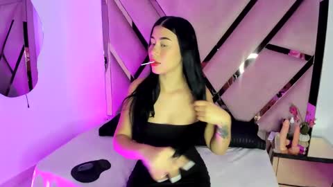 Snapshot of sofia1candyht chatting on 02/06/25, 09:49 SOFIA online show from 02/06/25, 09:49