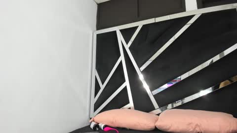 Snapshot of sofia1candyht chatting on 03/10/25, 10:24 SOFIA online show from 03/10/25, 10:24