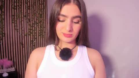 Snapshot of sofia44 chatting on 06/02/26, 01:57 Skarlett online show from 06/02/26, 01:57