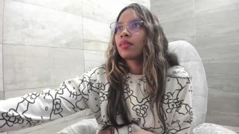 sofia86379 online show from 03/10/25, 10:02