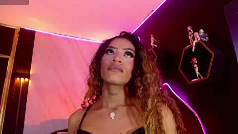 sofia__hills_01 online show from 05/27/26, 01:19