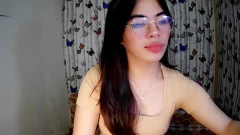 Snapshot of sofia_ava24 chatting on 01/01/25, 02:51 Chady online show from 01/01/25, 02:51