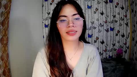 Snapshot of sofia_ava24 chatting on 01/03/25, 10:41 Chady online show from 01/03/25, 10:41