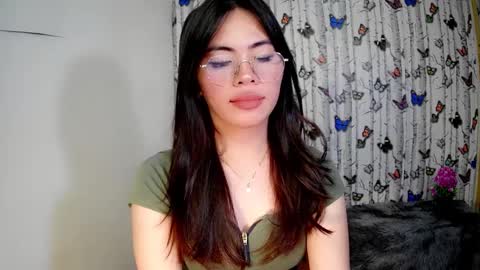 Snapshot of sofia_ava24 chatting on 01/05/25, 06:35 Chady online show from 01/05/25, 06:35