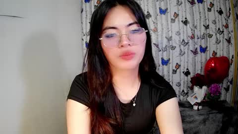 Snapshot of sofia_ava24 chatting on 01/12/25, 05:24 Chady online show from 01/12/25, 05:24