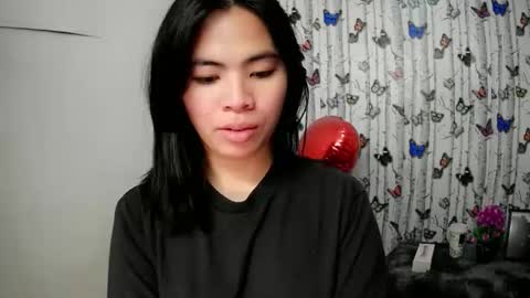 Snapshot of sofia_ava24 chatting on 10/17/25, 04:37 Chady online show from 10/17/25, 04:37