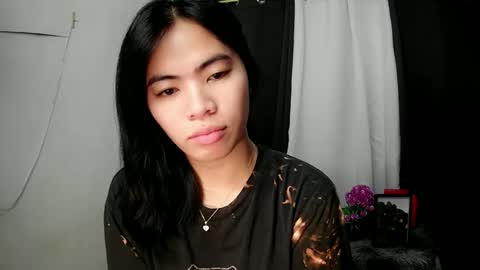 Snapshot of sofia_ava24 chatting on 12/15/25, 07:45 Chady online show from 12/15/25, 07:45