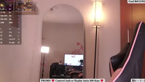 Sofi online show from 10/31/25, 12:22