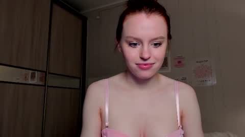 Snapshot of sofia_flowers chatting on 07/12/26, 02:52 sofia_flowers online show from 07/12/26, 02:52