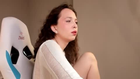 Snapshot of sofia_gaze chatting on 05/16/26, 02:52 Sofia Gaze online show from 05/16/26, 02:52