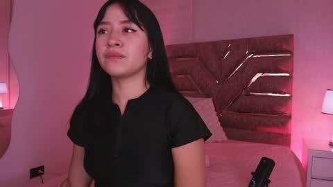 Snapshot of sofia_gomes_ chatting on 05/11/26, 12:00 sofia gomes online show from 05/11/26, 12:00