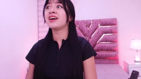 Snapshot of sofia_gomes_ chatting on 06/04/26, 12:00 sofia gomes online show from 06/04/26, 12:00