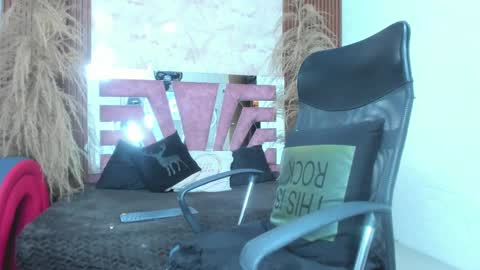 sofia gutierrez   online show from 03/04/25, 07:08