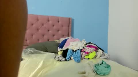 Snapshot of sofia_hot80 chatting on 12/10/24, 11:32 sofia_hot80 online show from 12/10/24, 11:32